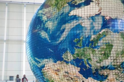 Business And Governments Must Unite to Hit Net Zero Target