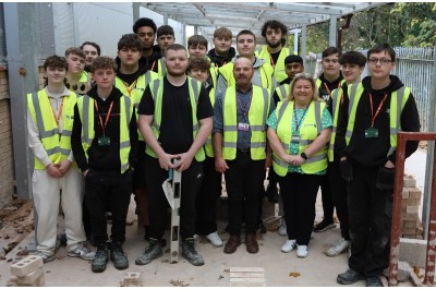 100% pass rate for Telford College bricklaying students