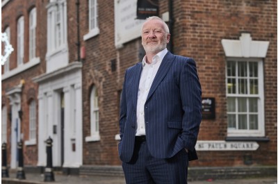 Expert lawyer issues alert on late cancer treatment claims